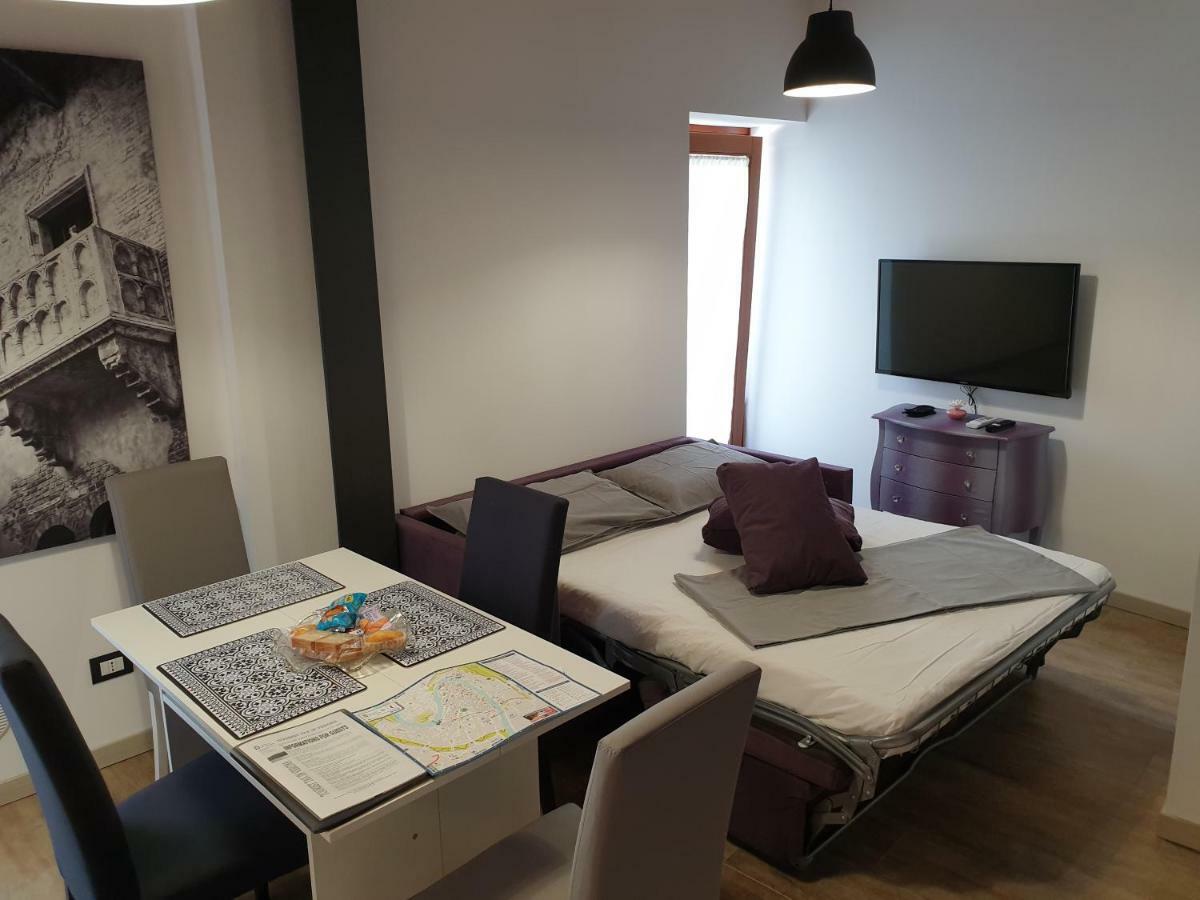 Divina San Zeno Apartment Verona Bagian luar foto